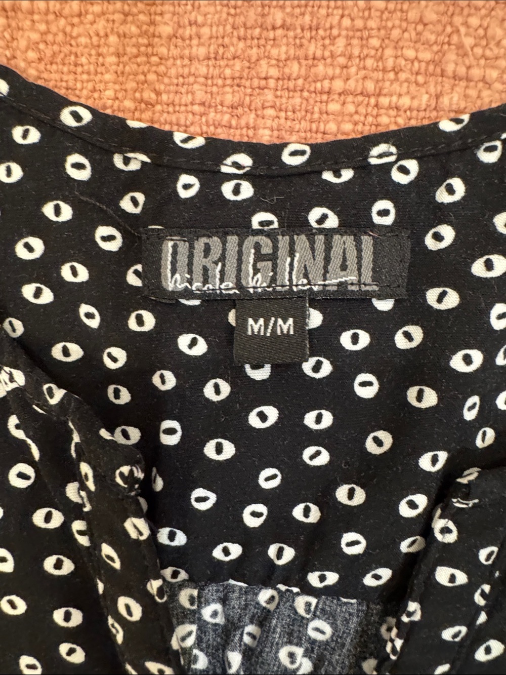 Nicole Miller med wm’s Black Blouse with White Dot Print - Picture 2 of 10